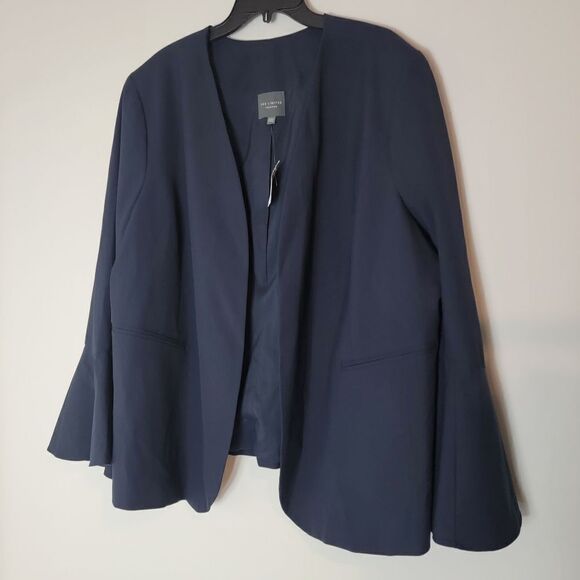 The Limited Navy Open Front  Essentials Wool Crepe Trumpet Sleeve Blazer 24W NWT - Picture 7 of 9